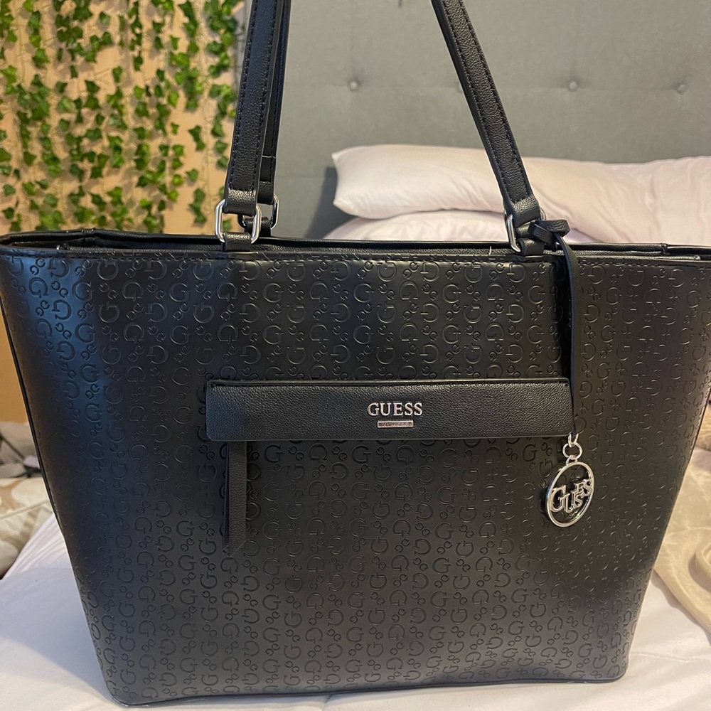 Guess tote bag